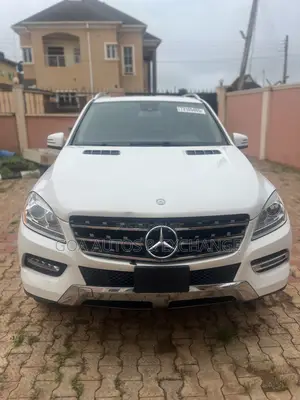Mercedes-Benz M Class ML350 4dr SUV (3.5L 6cyl 7A) 2015 White
