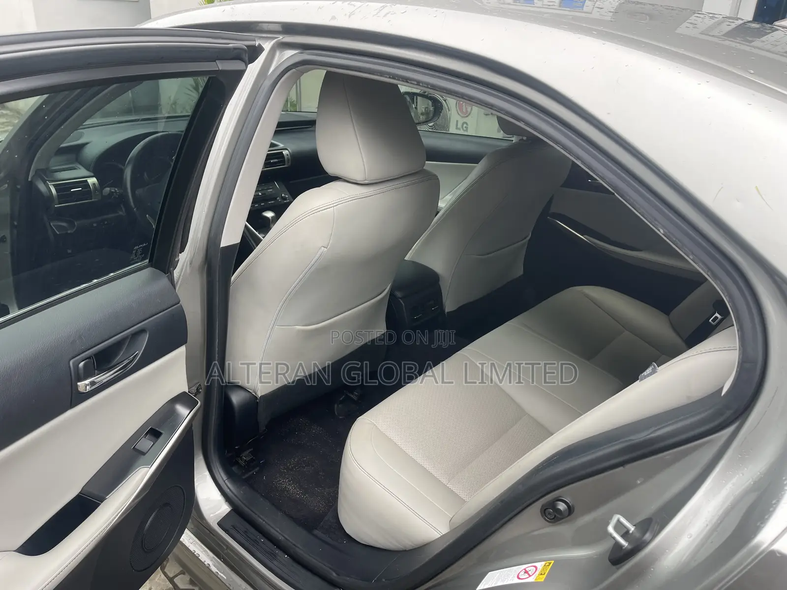 Lexus IS 2015 Silver