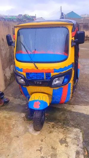 TVS King Cargo 2024 Yellow