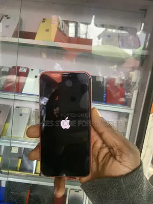 Apple iPhone 12 64 GB Red