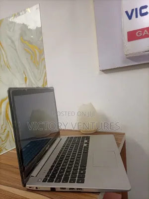 Laptop Asus VivoBook S551LB 4GB Intel Core i5 HDD 320GB