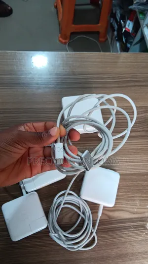Original/Belgium Apple Safe 3 Chargers