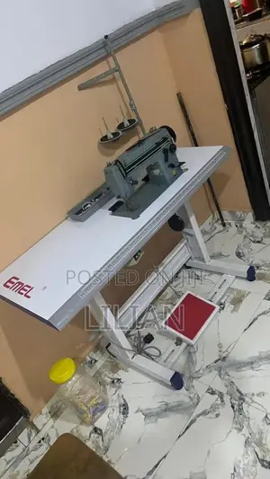 Knitting Machine