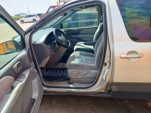 Toyota Sienna 2001 Gold