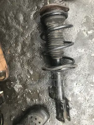 Corolla 05 Front Shock Left