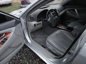 Toyota Camry LE 4dr Sedan (2.4L 4cyl 5A) 2008 Silver