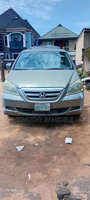 Honda Odyssey Touring 2005 Gray