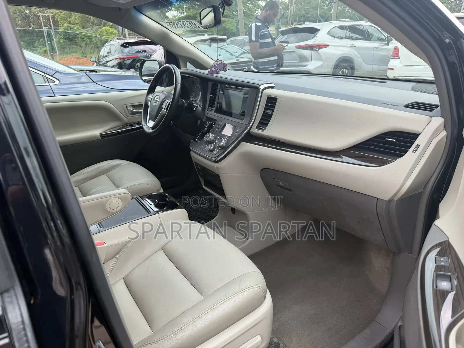Toyota Sienna 2017 Black