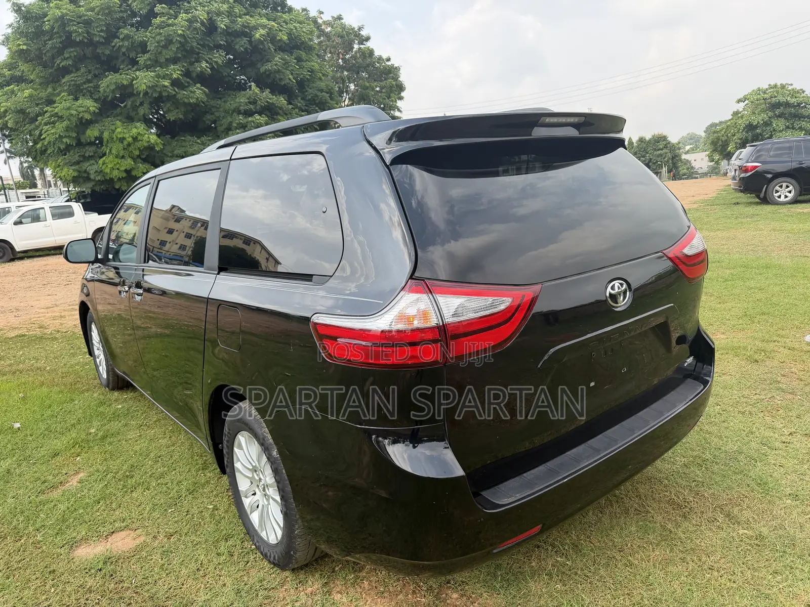 Toyota Sienna 2017 Black