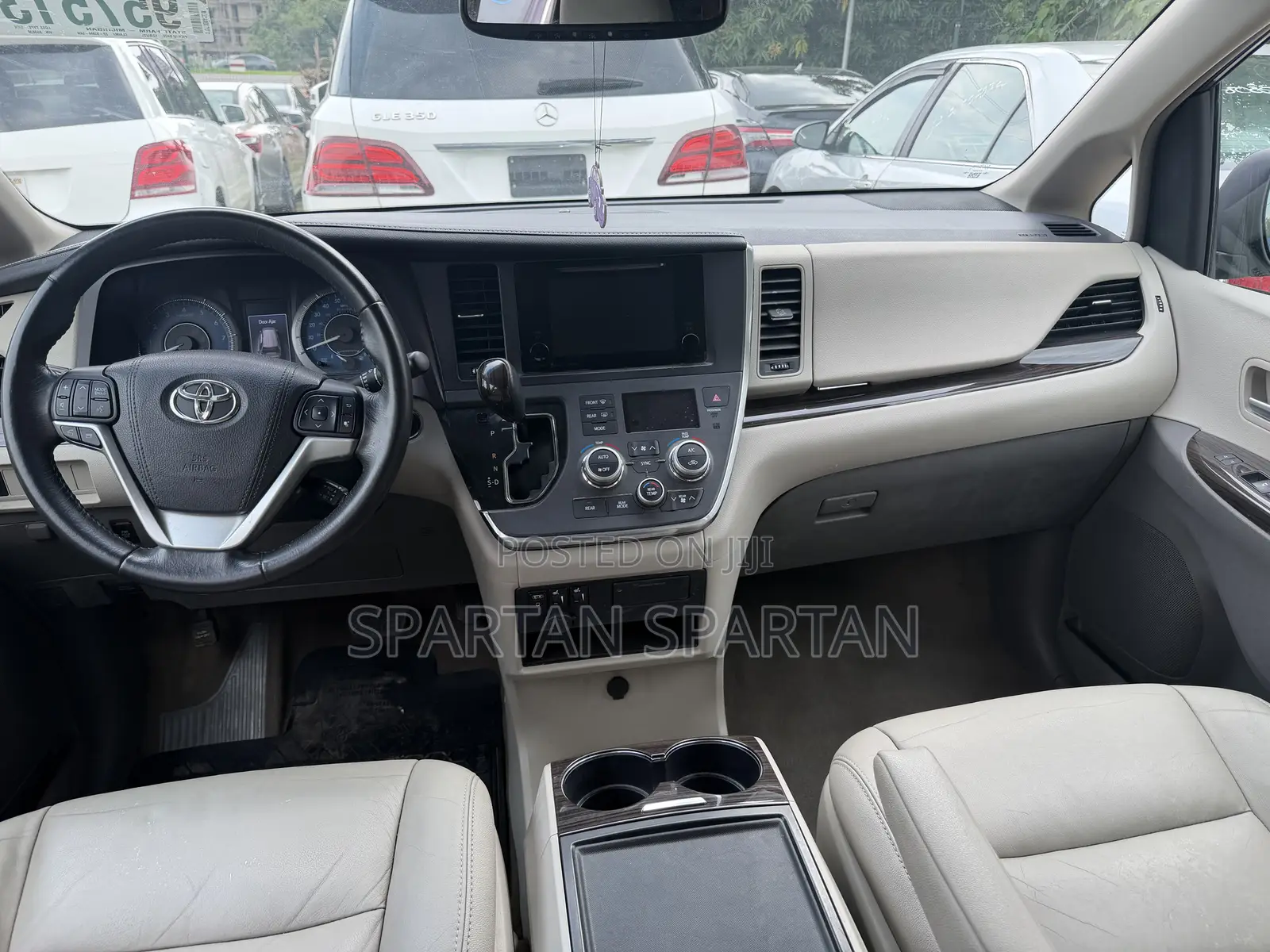 Toyota Sienna 2017 Black
