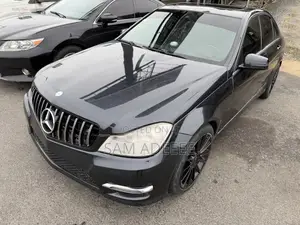 Mercedes-Benz C300 Luxury 4Matic Sedan AWD (3.5L 6cyl 7A) 2013 Black