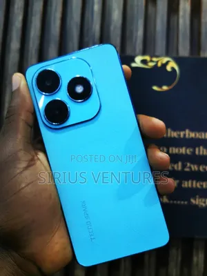 Tecno Spark 20 128 GB Blue