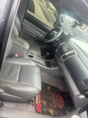 Toyota Tacoma Double Cab V6 Automatic 2010 Gray