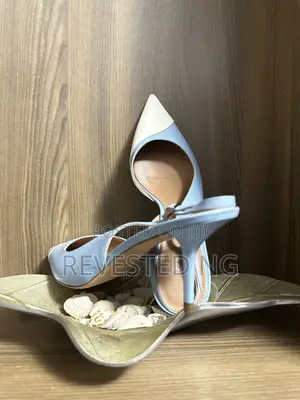 Authentic!! Hugo Boss Stilettos (Size 39)