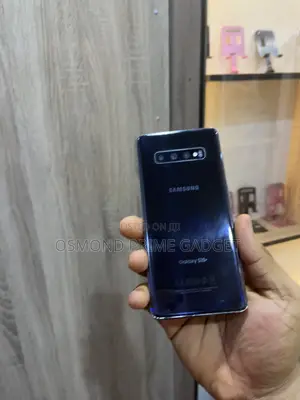 Samsung Galaxy S10 Plus 128 GB Black