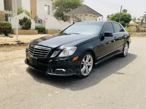 Mercedes-Benz E350 Base 4Matic Sedan AWD (3.5L 6cyl 7A) 2013 Black