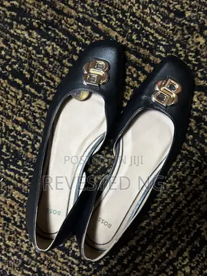 Authentic! Hugo Boss Flats
