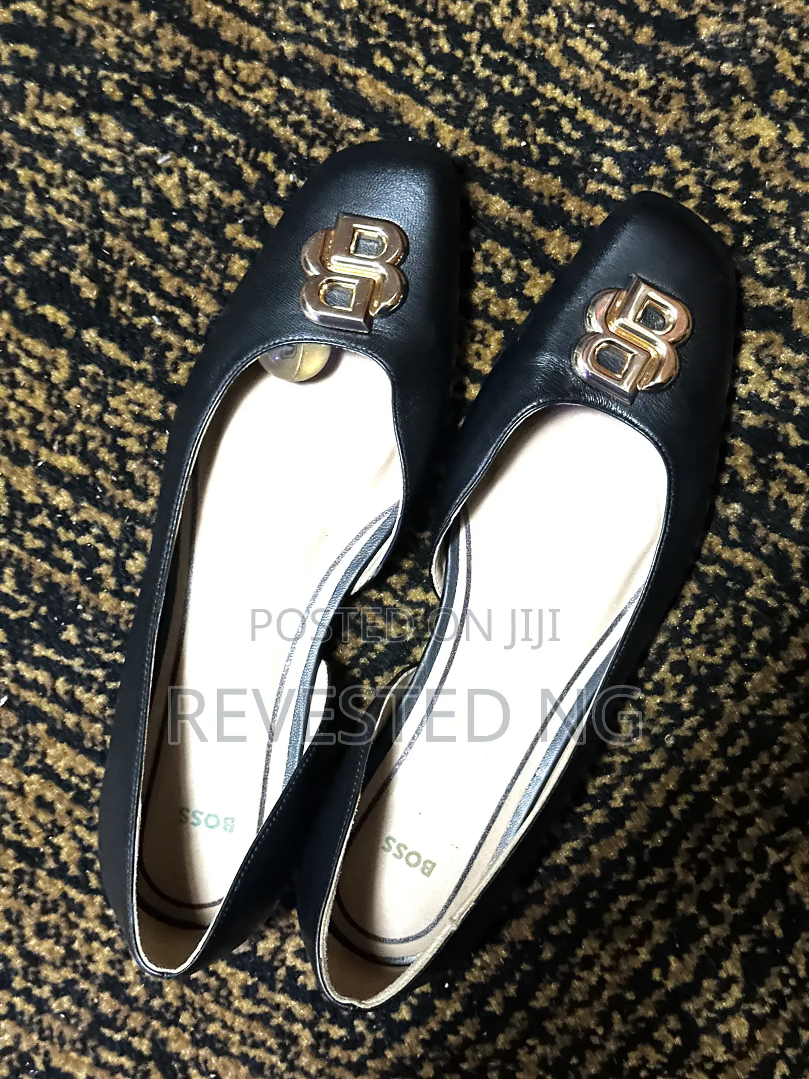 Authentic! Hugo Boss Flats