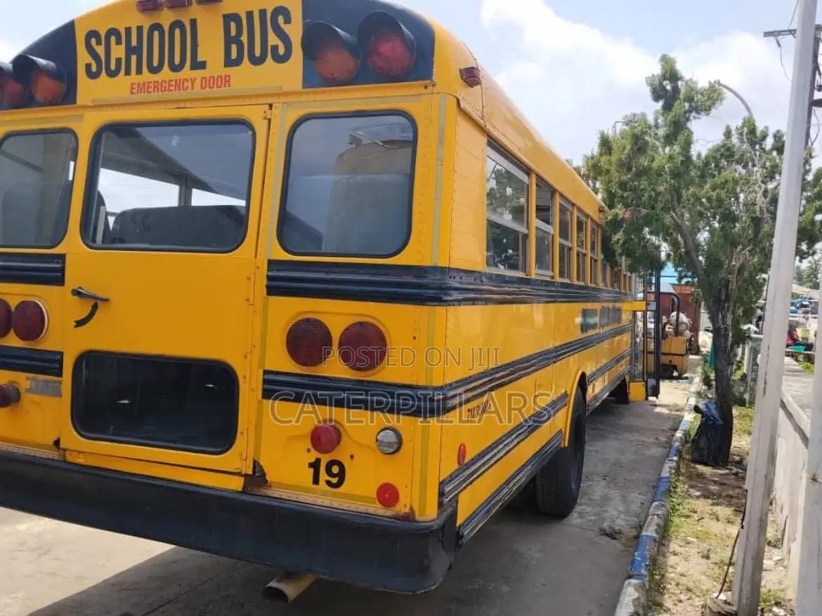 Bus 1967 Yellow