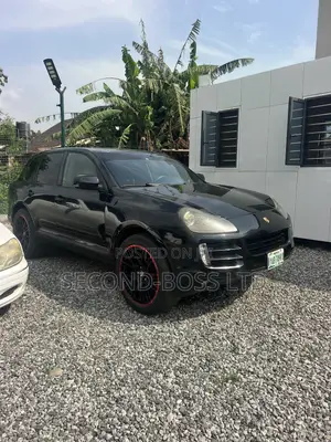 Porsche Cayenne Tiptronic 2010 Black