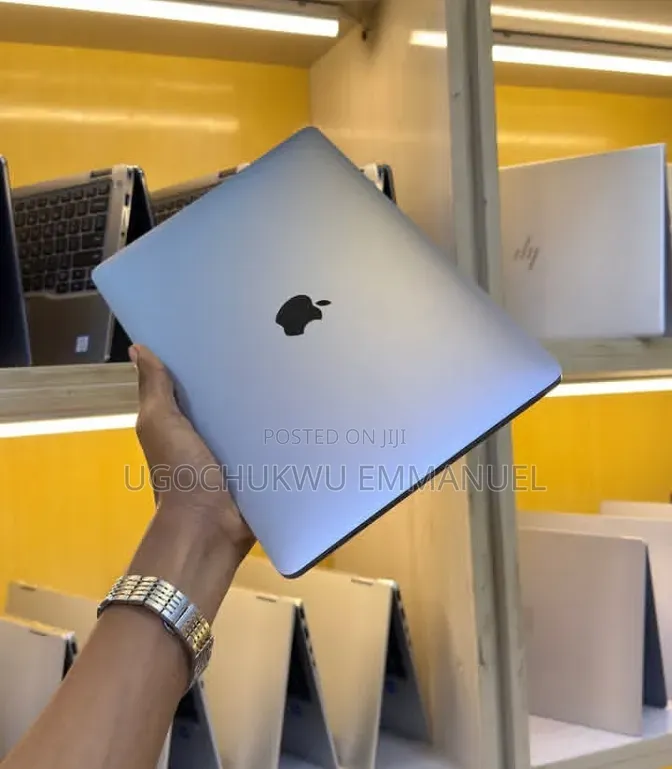 Laptop Apple MacBook Pro 2019 16GB Intel Core i7 SSD 512GB