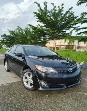 Toyota Camry SE Sport 4dr Sedan (2.5L 4cyl 6A) 2014 Blue