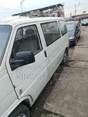Volkswagen Transporter 1993 White
