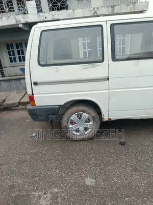 Volkswagen Transporter 1993 White