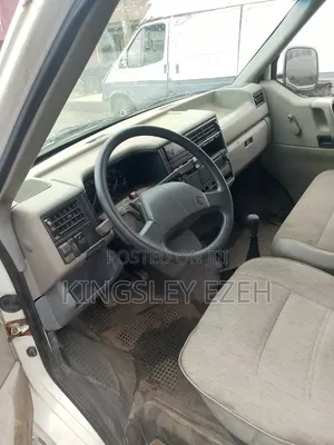 Volkswagen Transporter 1993 White