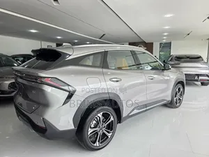 New Geely Galaxy L7 2025 Brown