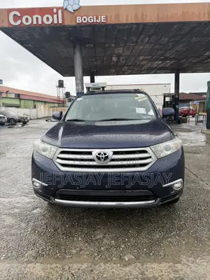 Toyota Highlander Limited 3.5l 4WD 2013 Blue