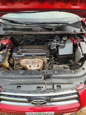 Toyota RAV4 2010 Red