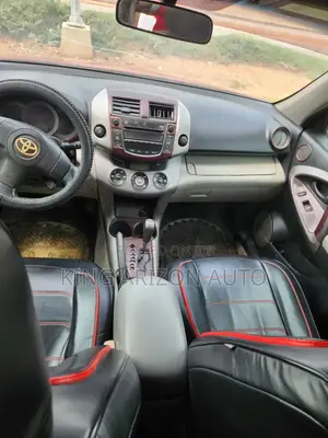 Toyota RAV4 2010 Red