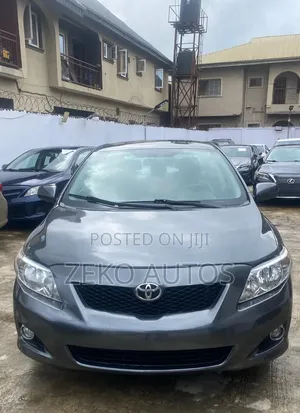 Toyota Corolla LE 4dr Sedan (1.8L 4cyl 4A) 2010 Gray