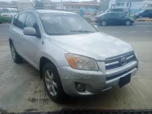 Toyota RAV4 2008 Silver