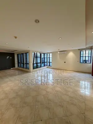 4bdrm Townhouse / Terrace in Banana Island for rent