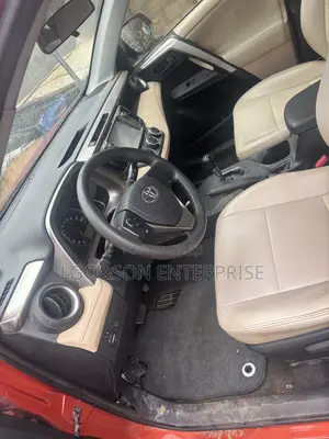 Toyota RAV4 XLE 4dr SUV (2.5L 4cyl 6A) 2015 Burgundy