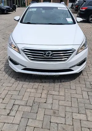 Hyundai Sonata Sport 4dr Sedan (2.4L 4cyl 6A) 2015 White