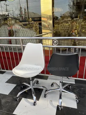 Armless Swivel Office Chair – Modern Comfortable