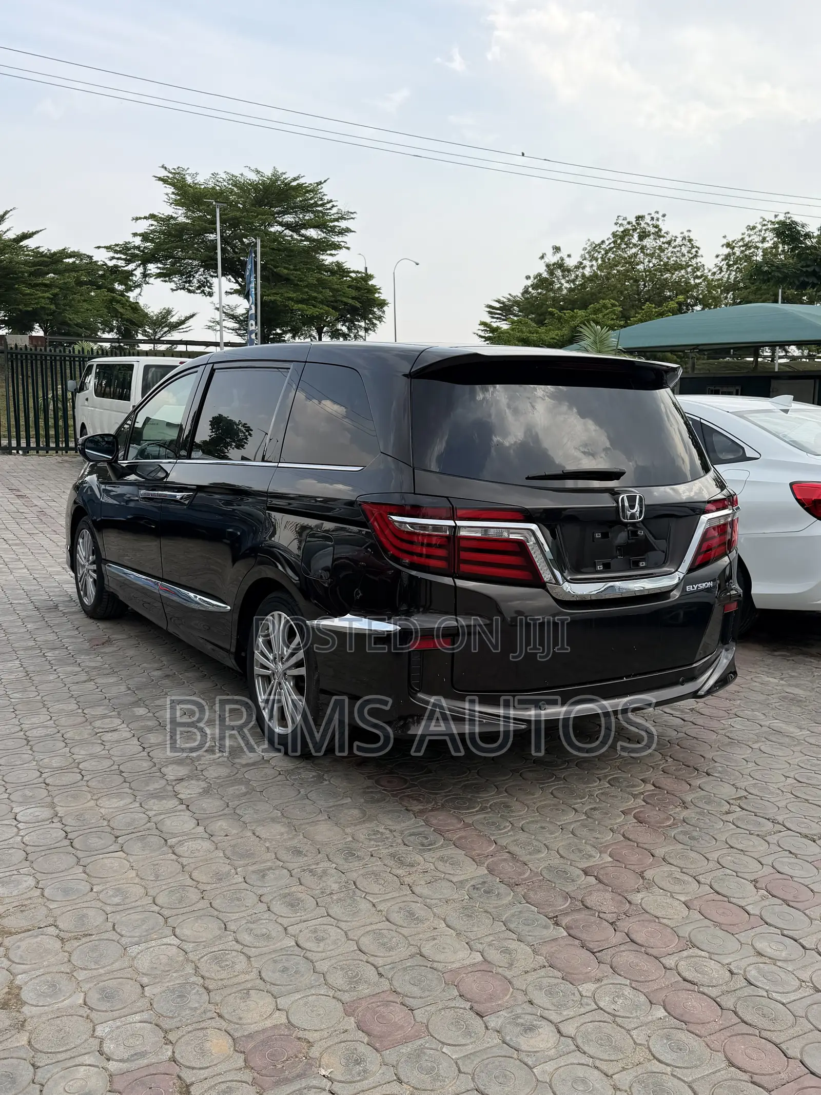 Honda Elysion 2016 Brown