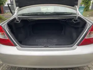 Toyota Camry SE V6 4dr Sedan (3.0L 6cyl 5A) 2003 Silver