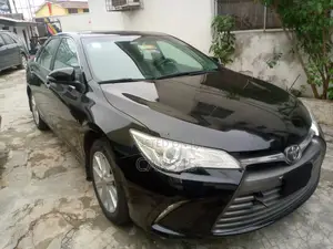 Toyota Camry 2016 Black
