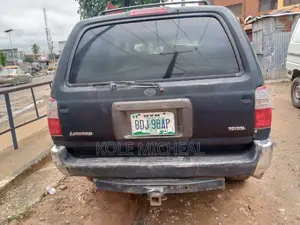 Toyota 4-Runner 1999 Black