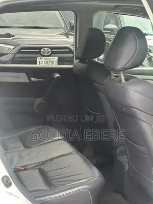 Honda CR-V 2011 White