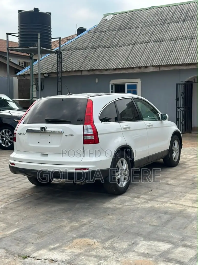 Honda CR-V 2011 White