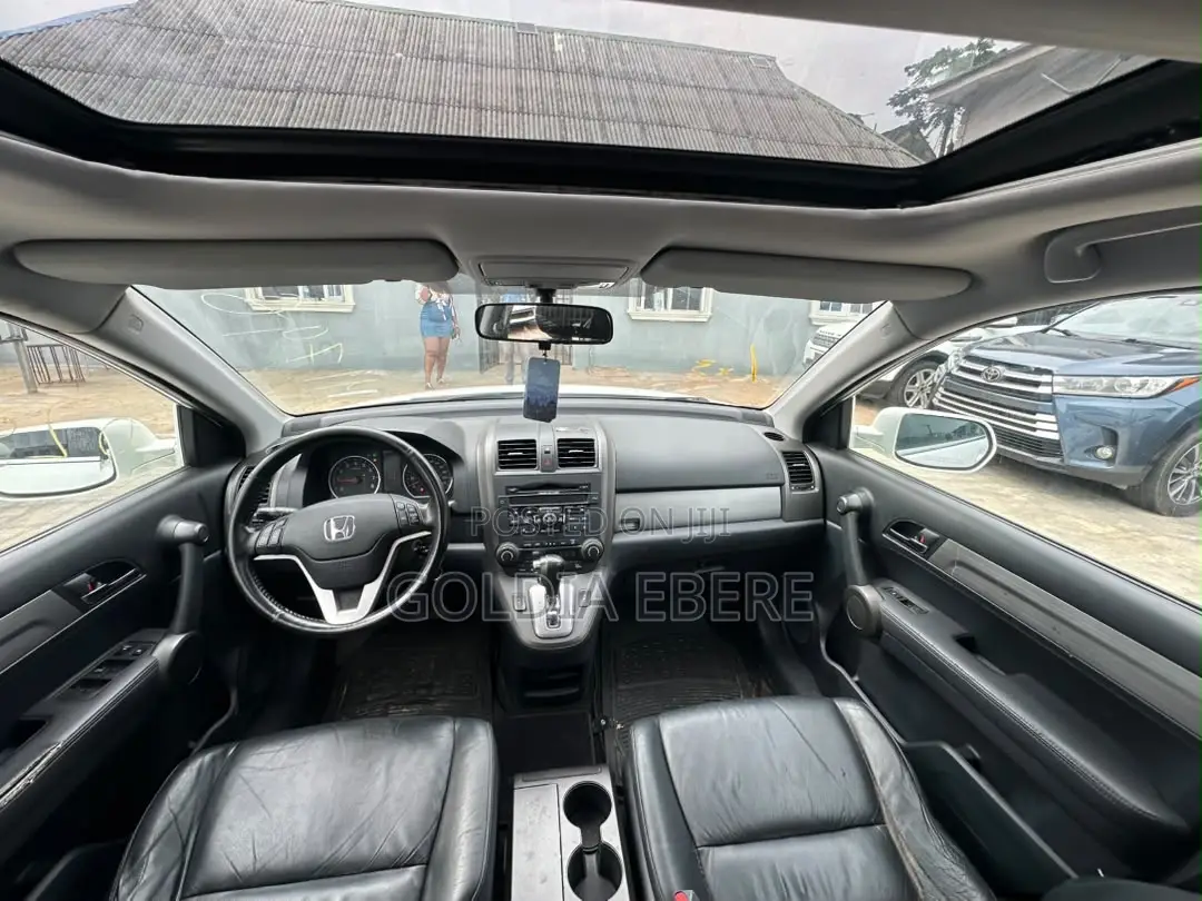 Honda CR-V 2011 White