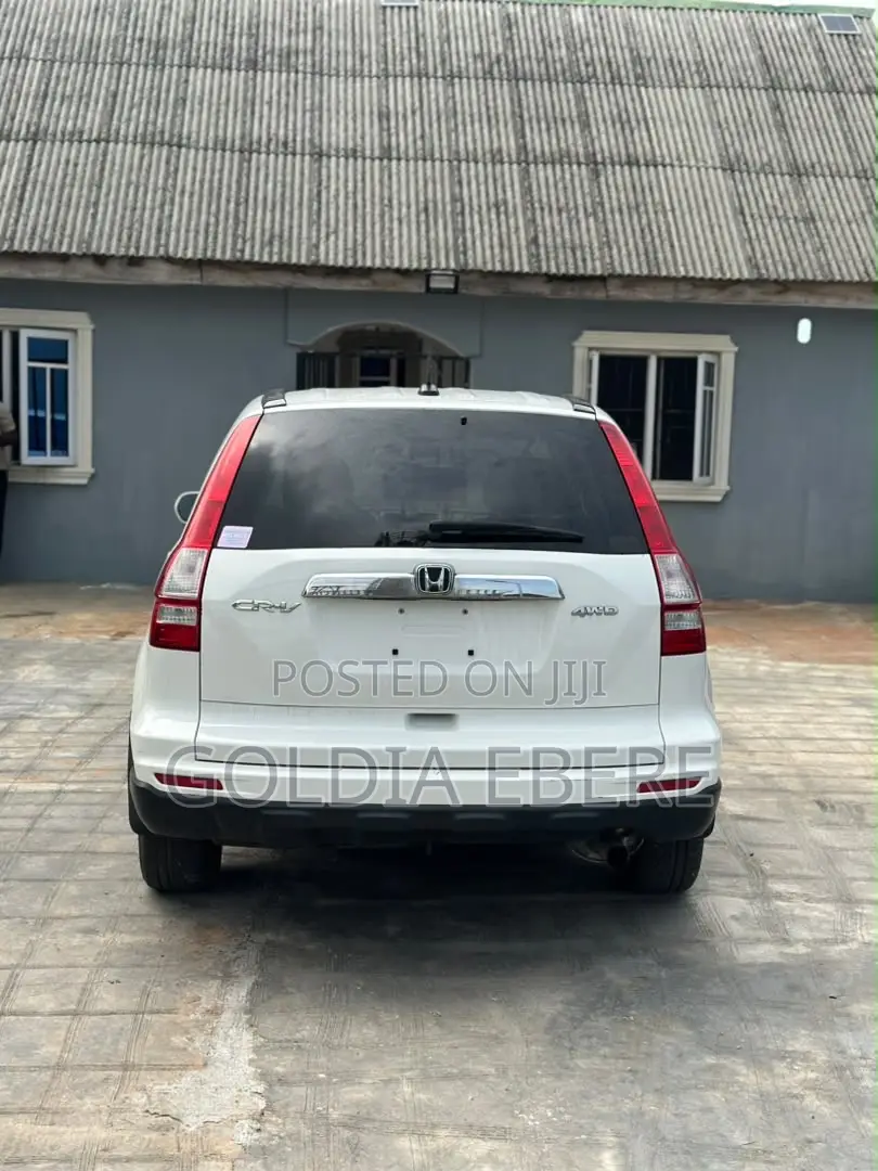 Honda CR-V 2011 White