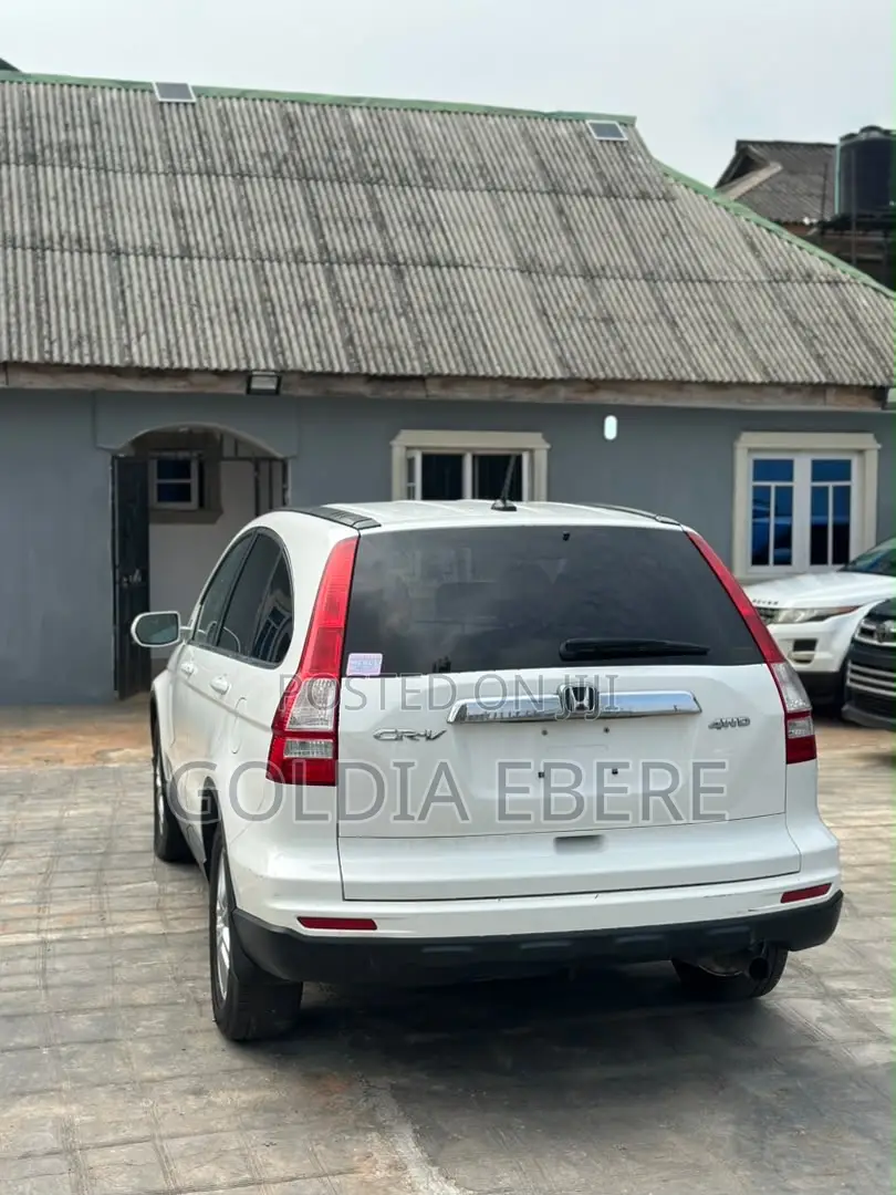 Honda CR-V 2011 White
