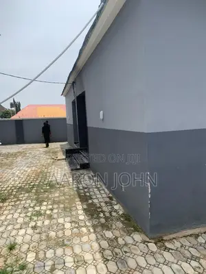 A Standard Self Con in Sauka New Side Estate