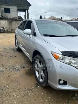 Toyota Venza 2010 Silver